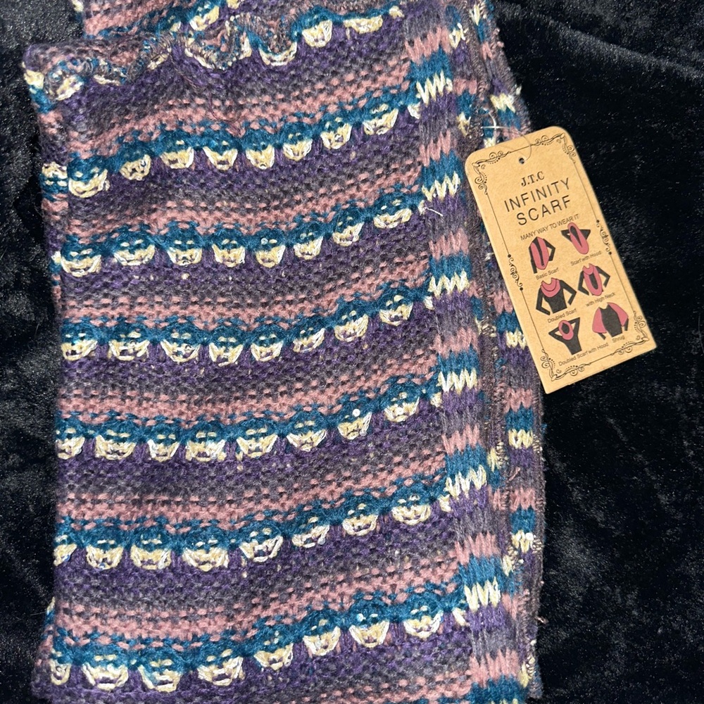 Infinity Scarf - Multicolor - Picture 2 of 3